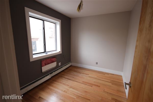 Building Photo - 283 Eldert St