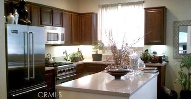 Building Photo - 1211 Mendez Dr