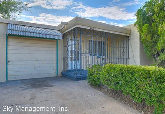 Building Photo - 3 br, 2 bath House - 1400 Buena Vista Dr SE