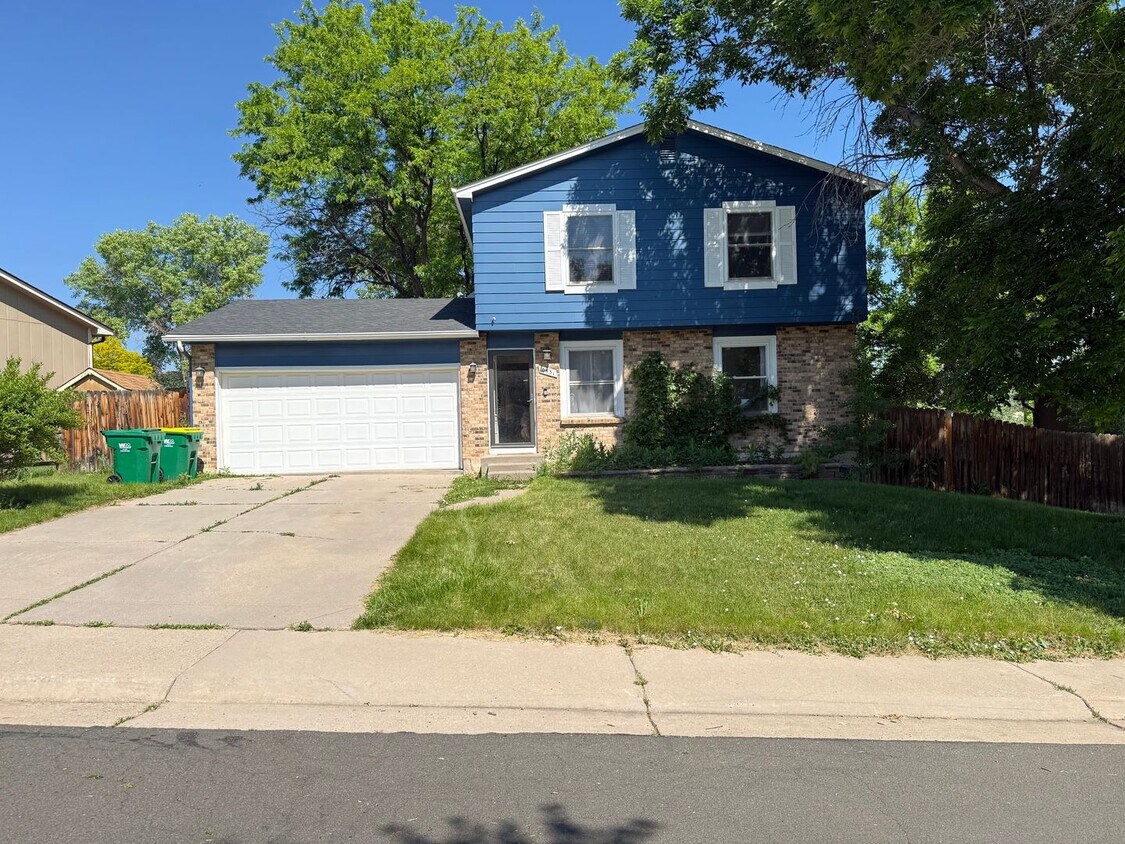 Foto principal - Well-Maintained 3-Bedroom on Quiet Cul-de-...