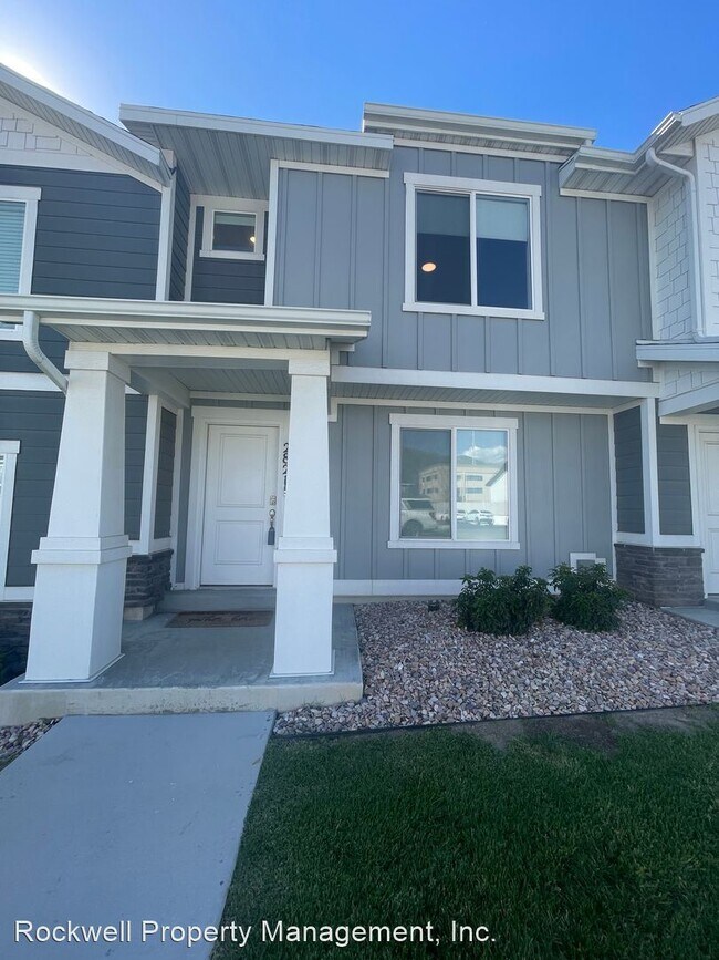 Building Photo - 3 br, 2 bath House - 2821 N Airmen Ave.
