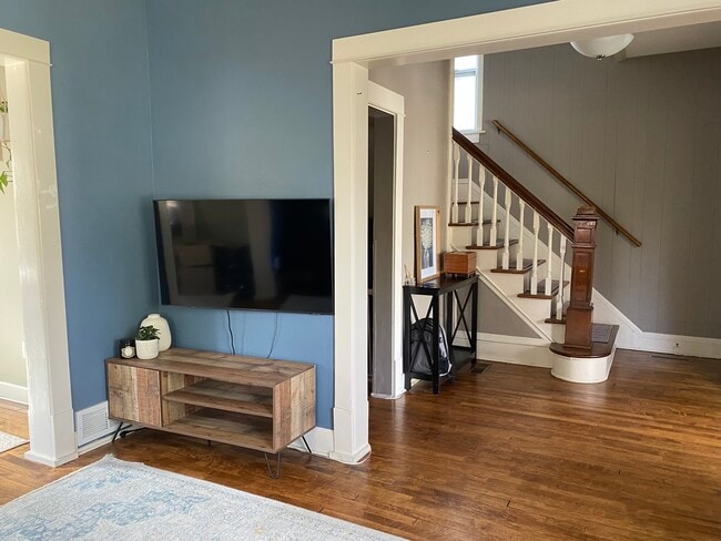 Foto del edificio - 3318 Tyler St NE