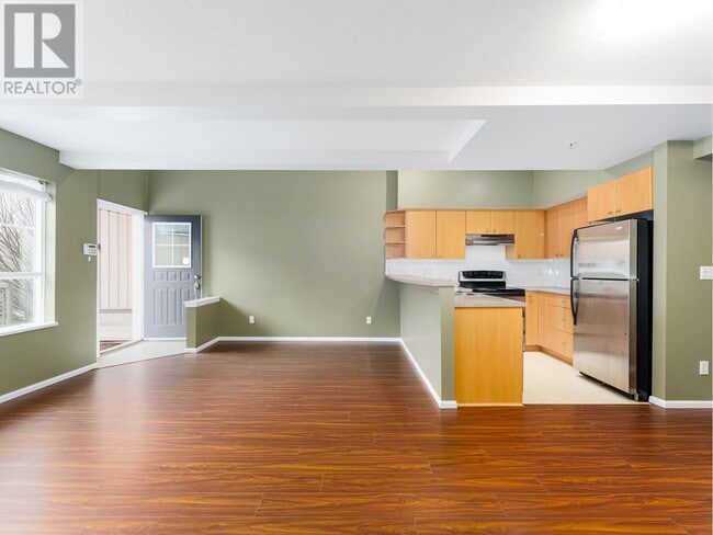 Building Photo - 7088-7088 17th Ave