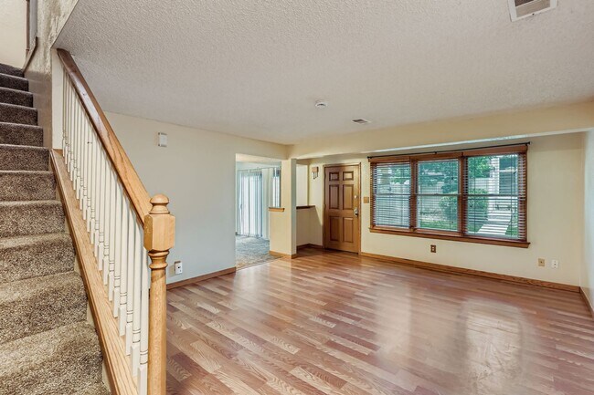 Foto del edificio - Stunning 3/2.5 home in Arvada!