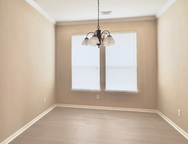 Foto del edificio - 719 Pickett Hill Ln