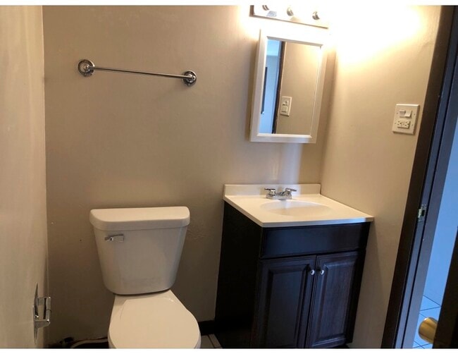 bathroom - 14057 Kilpatrick Ave