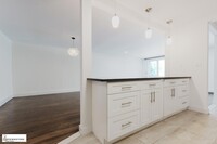 576 Henry St