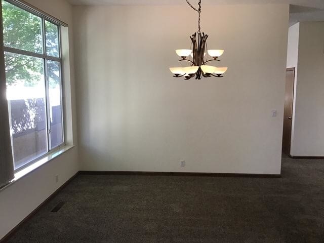 Building Photo - 10012 Bridgepointe NE