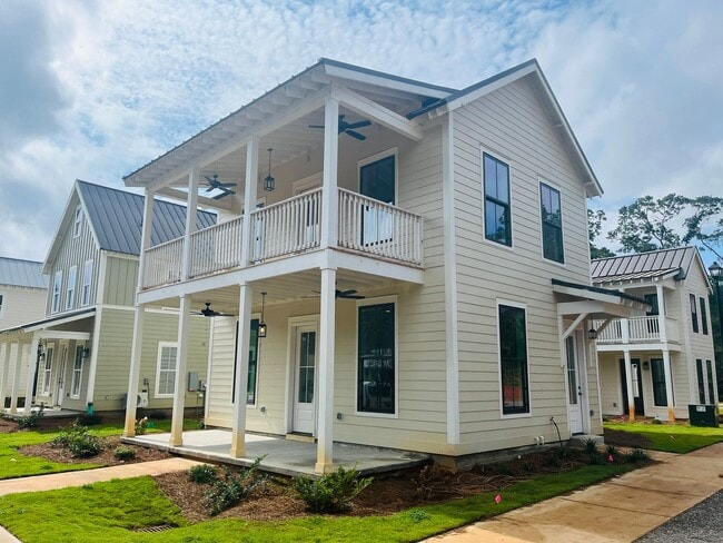 Building Photo - 101 Gardenia Ln