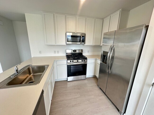 Foto del edificio - Brand New 3 Bed 2 Bath