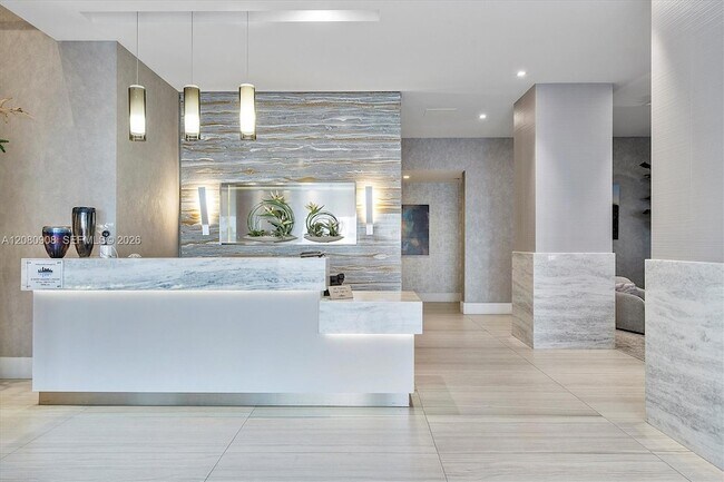 Foto del edificio - 2301 S Ocean Dr