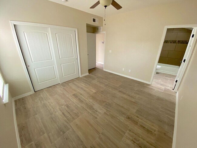 Building Photo - 800 TS Daniel Cadena Dr