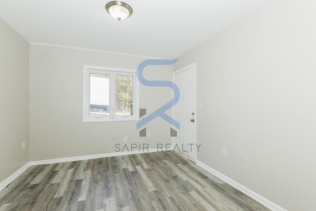 Foto del edificio - 166 Anderson Ave NW
