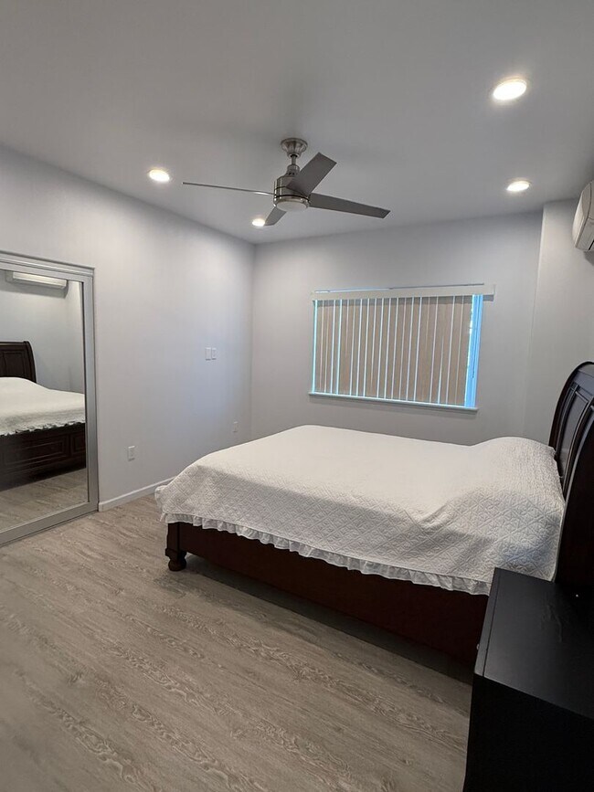 Building Photo - Fully Furnished, Modern & Spacious 3BD/2.5BA Home – Upper Pearl City