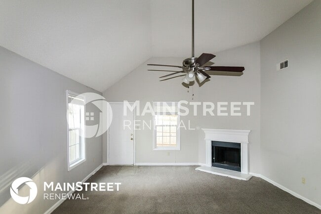 Foto del edificio - 7051 Mahonia Pl