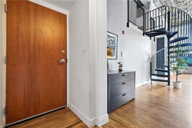 Building Photo - 120 S 15th St