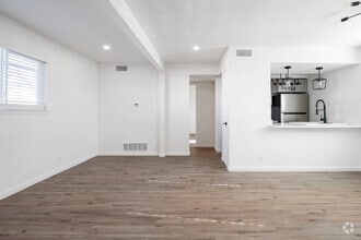 1BR, 1BA _ 724SF - Anderson Square Gardens