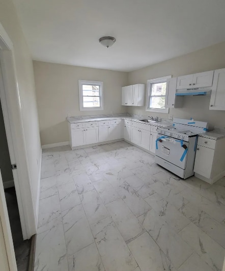 Building Photo - 8 Main St