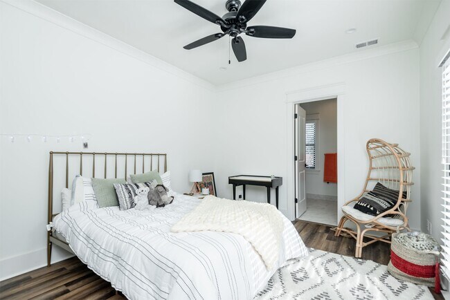 Foto del edificio - 772 Rutledge Ave