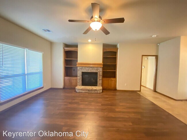 Foto del edificio - 3 br, 2 bath House - 15200 Whispering Oaks