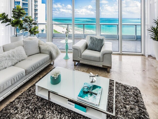 Foto del edificio - 100 South Pointe Dr