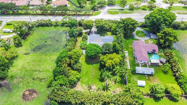 Building Photo - 5785 SW 160th Ave