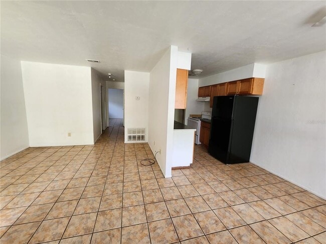Building Photo - 828 SW 63rd Terrace
