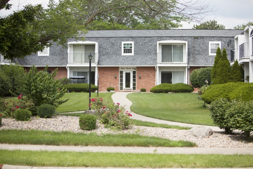 Primary Photo - Old Orchard Trace Apartments