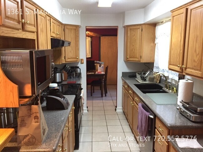 Foto del edificio - 1361 S Magnolia Way