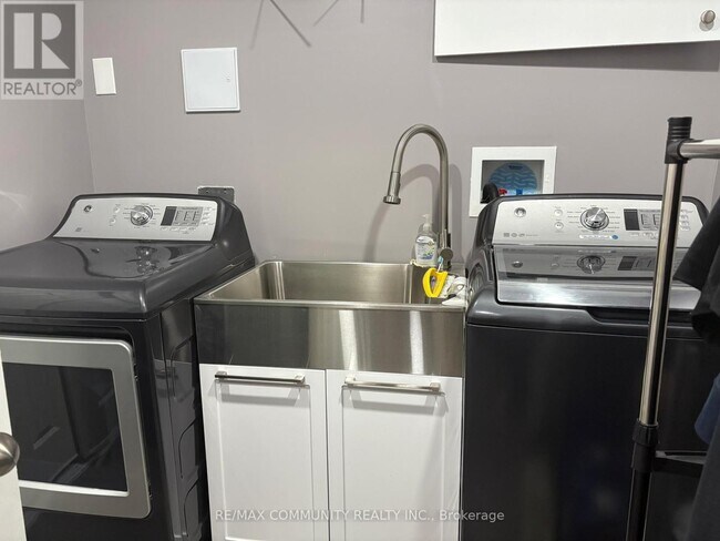 Photo du bâtiment - 117 Millhouse Crescent