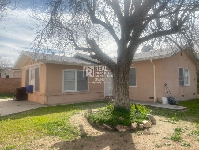 Foto del edificio - 43360 7th St E