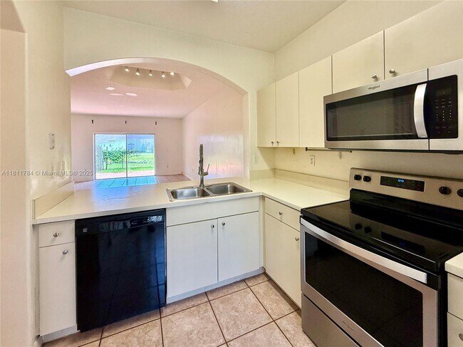 Foto del edificio - 15800 SW 92nd Ave