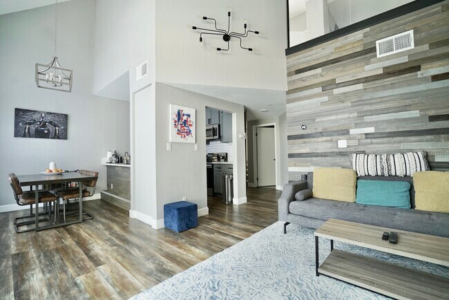 Foto del edificio - 7632 Topanga Canyon Blvd