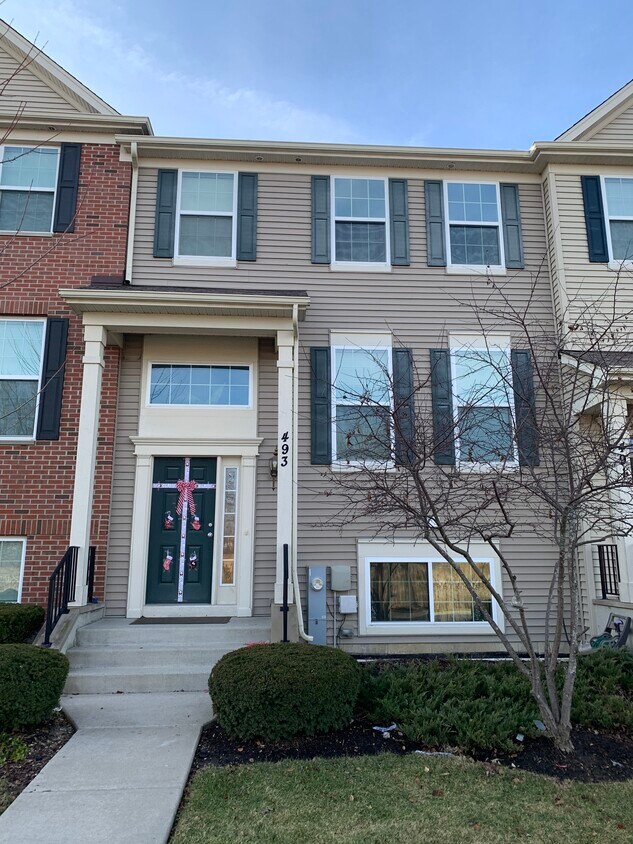 Foto principal - 493 Fayetteville Ave