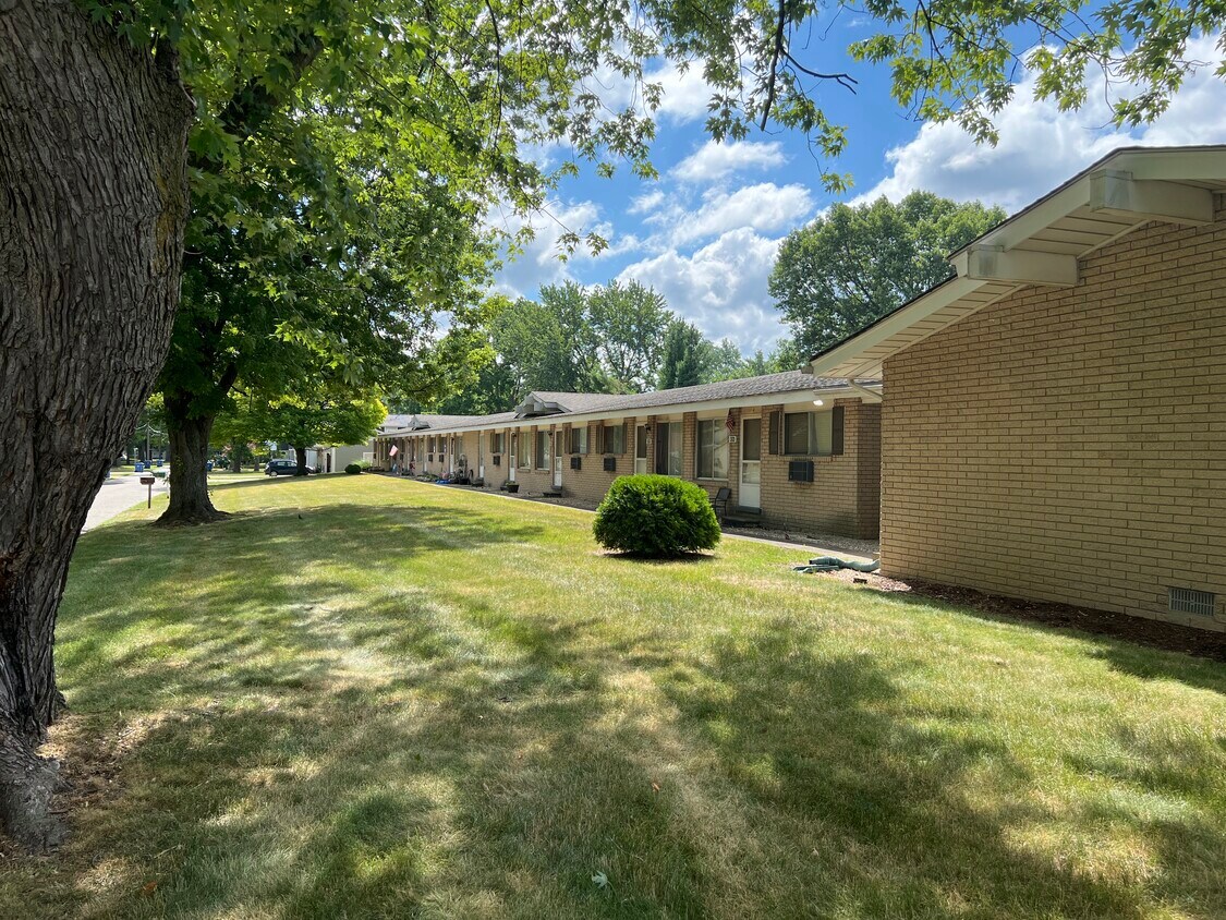 Foto principal - 3188-3192 Sashabaw Rd.
