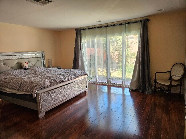 Foto del edificio - 3500 El Cortez Ave