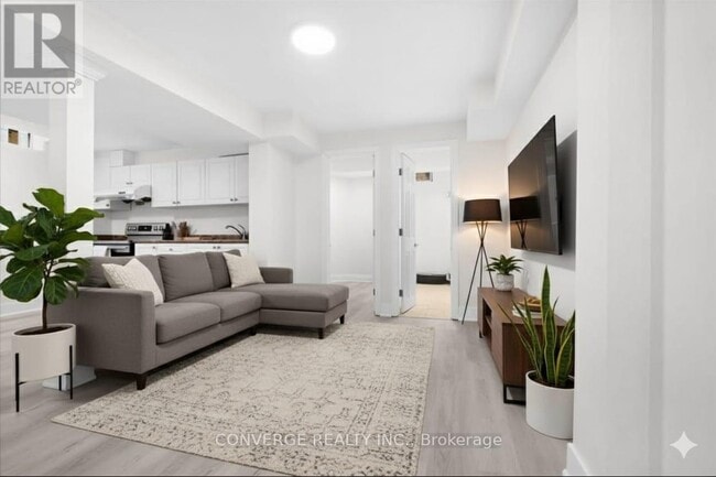 Building Photo - 3 Plowman Dr