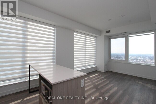 Building Photo - 395 Square One Dr