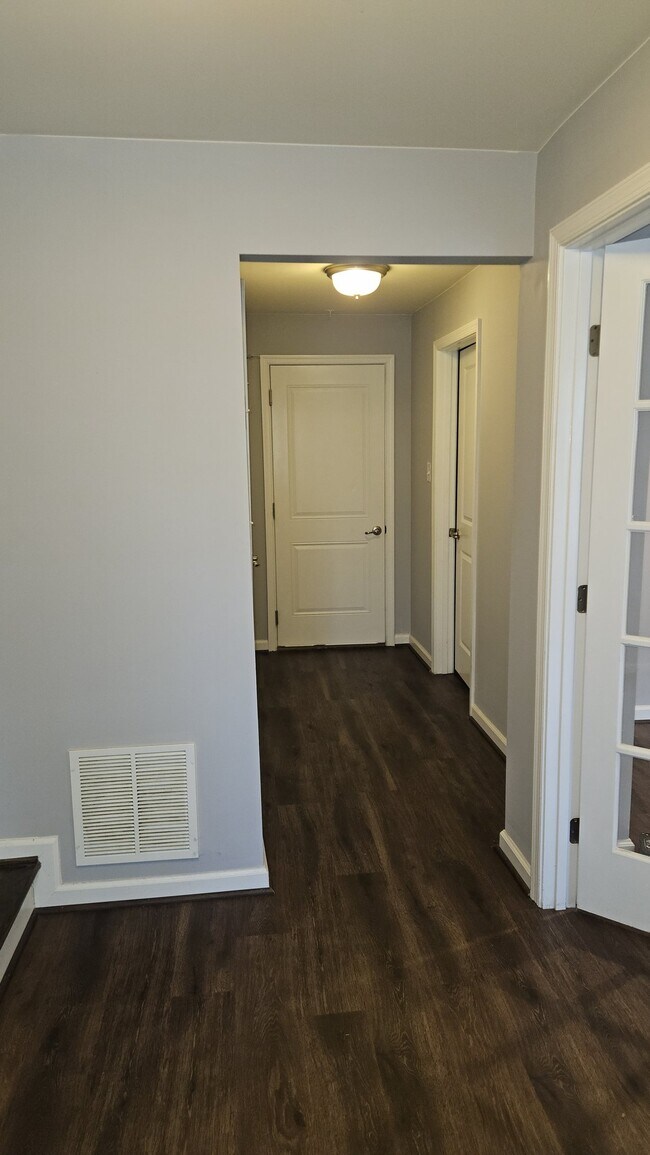 Photo - 607 N Atwater Dr Townhome
