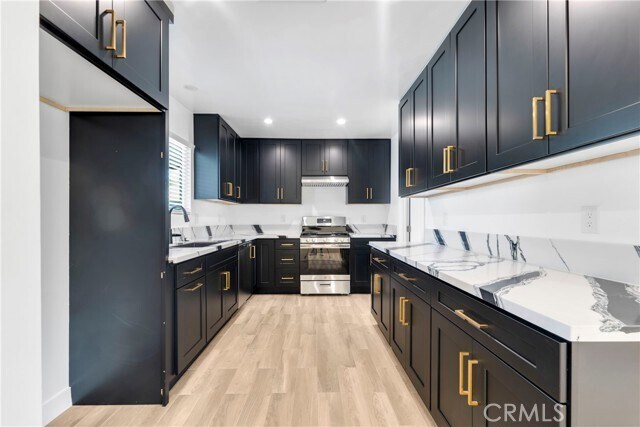 Foto del edificio - 14826 Hagar St