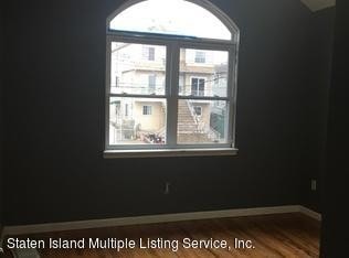 Building Photo - 16 Wellbrook Ave