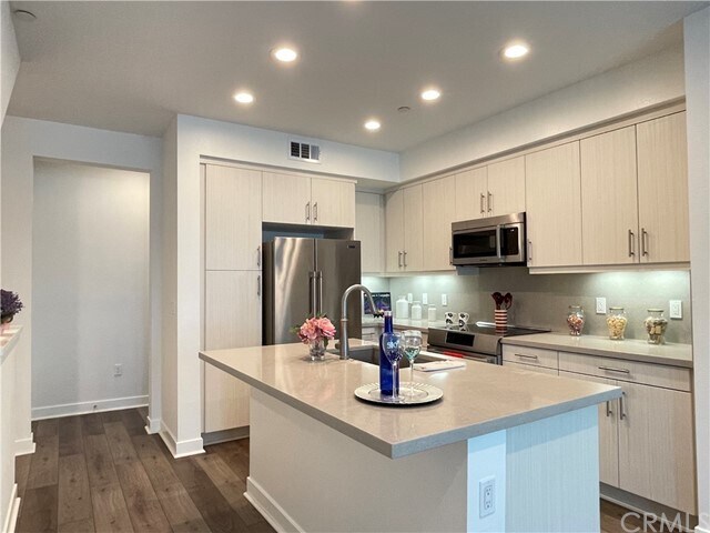 Building Photo - 10611 Owens Way