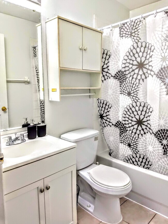 4002 Bolinas Ct, Orlando, FL 32817 House Rental in Orlando, FL