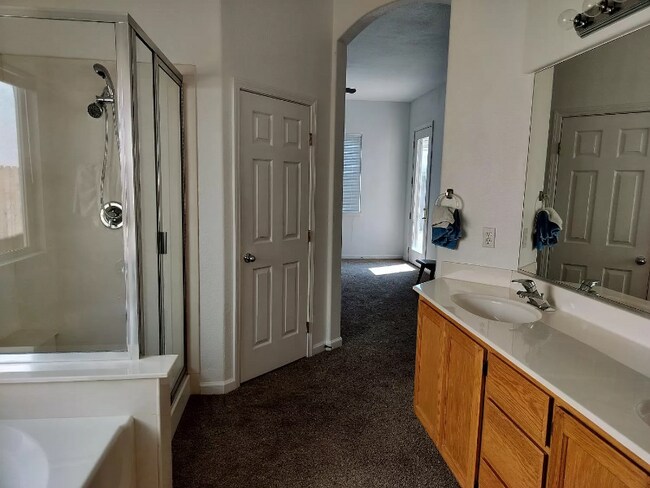 Building Photo - 2271 Celtic Dr