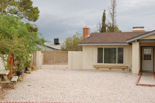 Foto del edificio - 7185 Acorn Ct