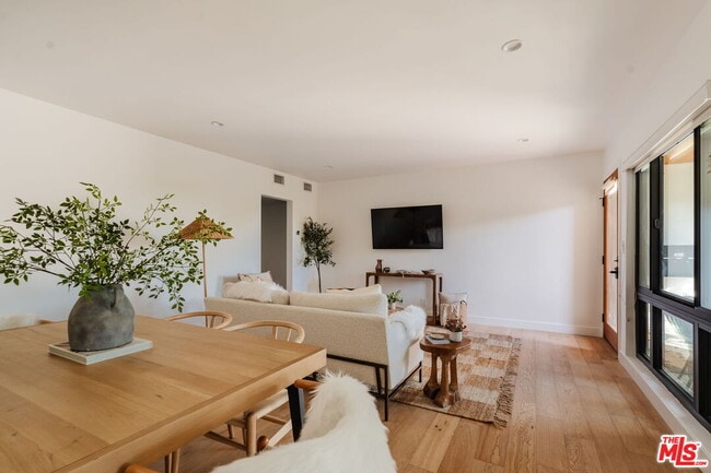 Foto del edificio - 1943 12th St