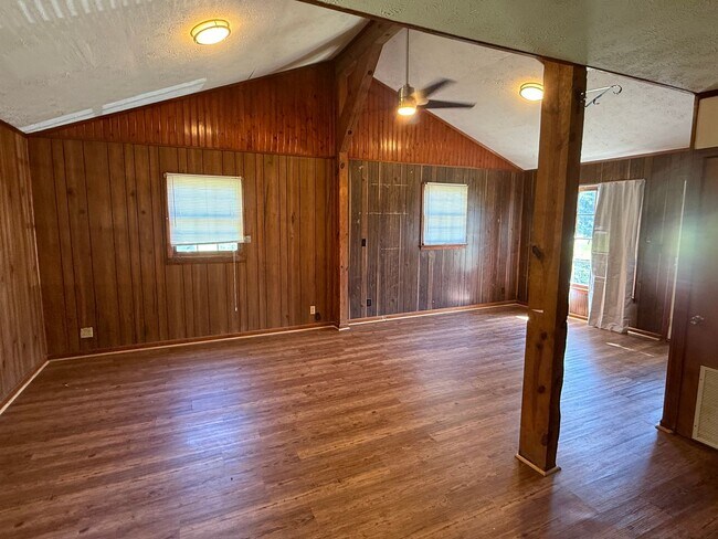 Building Photo - Goose Nest Properties-4501/4511 Martha Ber...