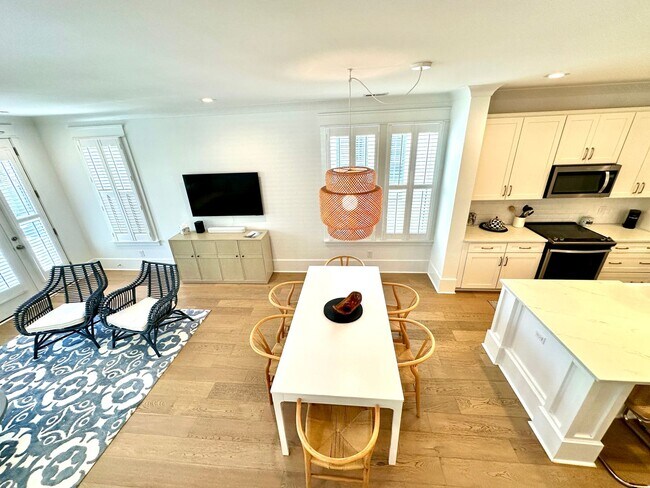 Foto del edificio - 3/2.5 Fully Furnished Home in Sullivans Pointe Located in Mt. Pleasant!