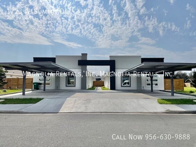 Building Photo - 1723 W. Summit Dr.