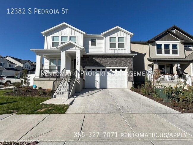 Building Photo - 12382 Pedroia St